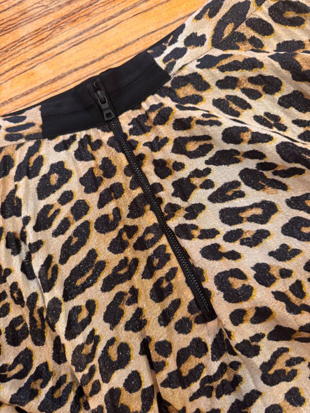 Alice and Olivia Katz Metallic Leopard Print Pleated Maxi Skirt - Picture 4 of 5